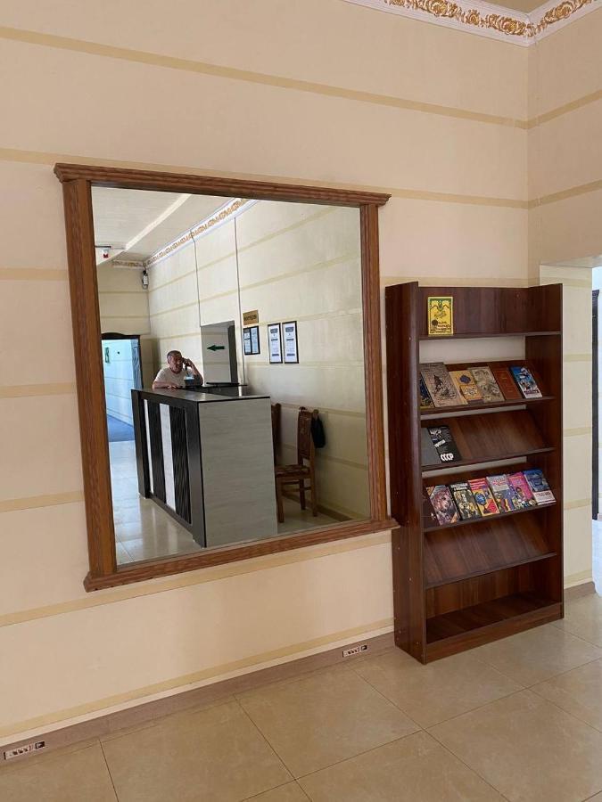 Green Apple Guest House Tashkent Esterno foto